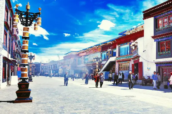 Lhasa Tour - Potala Palace, Jokhang Temple, Barkhor Street (B)