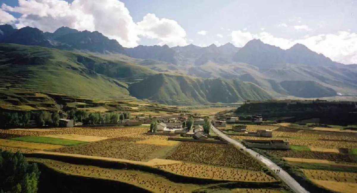 Tibet Trekking  Kham Valley Trek in Tibet